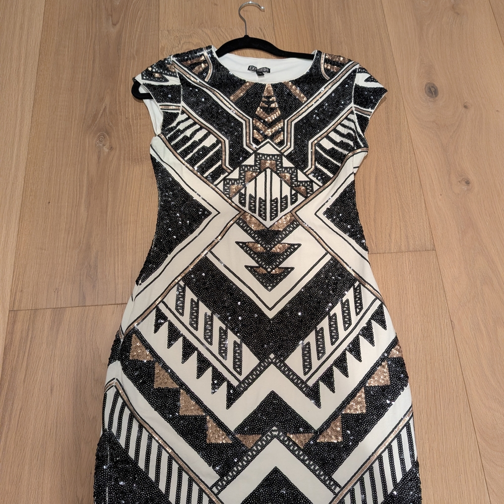 Express Black and White Bodycon Mini Dress Sleeveless Crew Neck